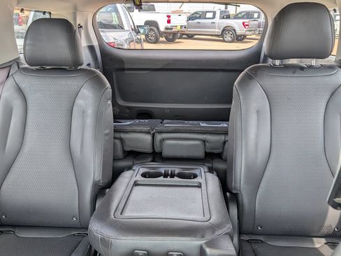 Used 2024 Kia Carnival SX Prestige FWD image 21