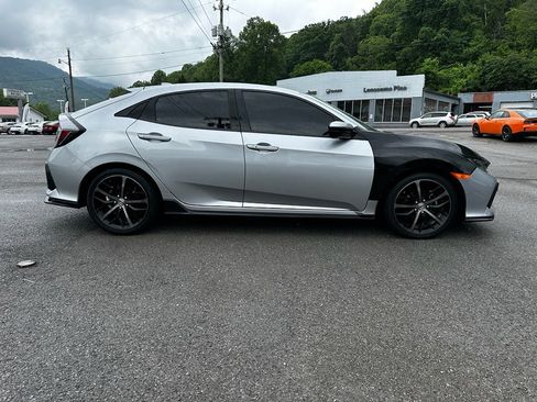 Used 2020 Honda Civic Sport image 2