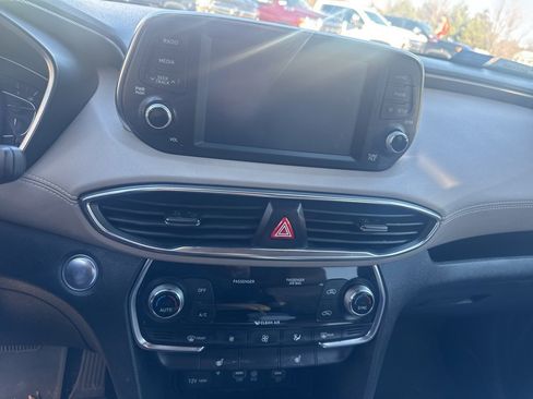 Used 2020 Hyundai Santa Fe SEL w/ Convenience + Premium Package image 22