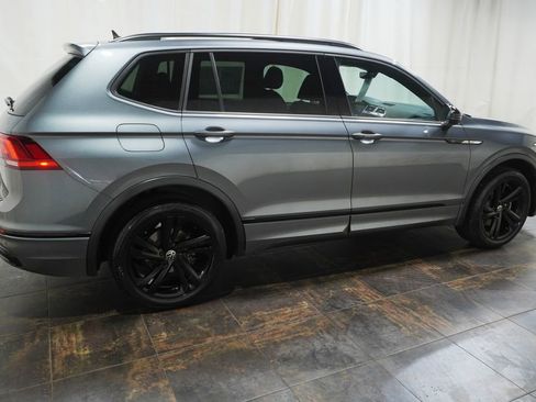 Used 2023 Volkswagen Tiguan SE R-Line image 3