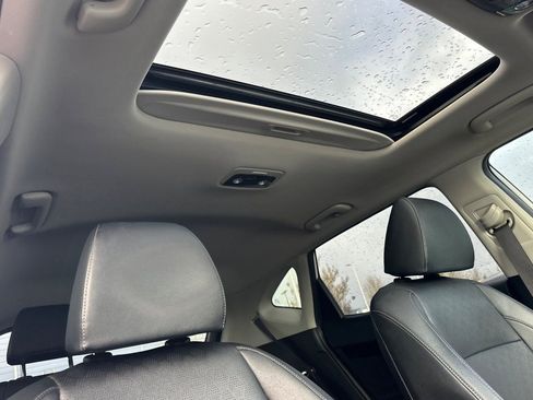 Used 2022 Kia Seltos EX image 17