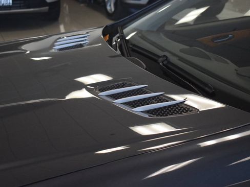 Used 2012 Mercedes-Benz SL 550 image 11