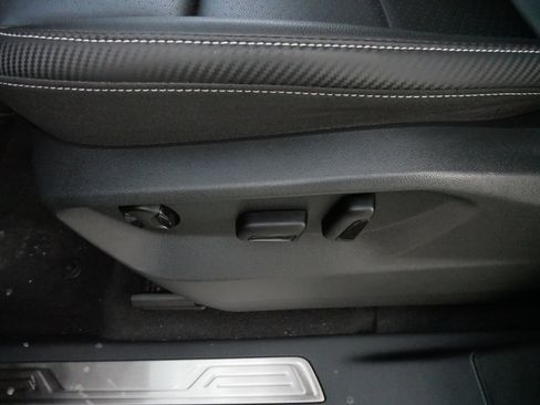 Certified 2023 Volkswagen Atlas Cross Sport SE image 21