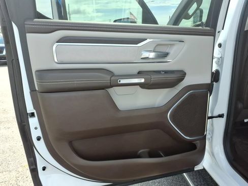 Used 2025 RAM 1500 Laramie AWD/4WD image 24