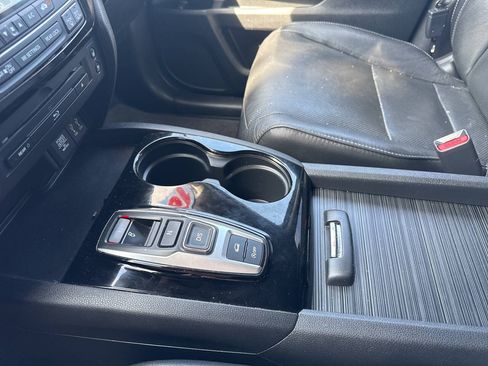 Used 2016 Honda Pilot Elite image 41