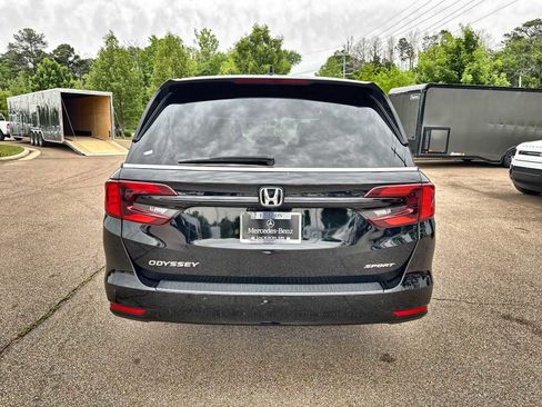 Used 2023 Honda Odyssey Sport image 7