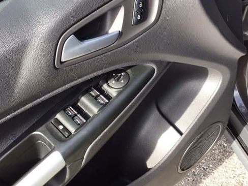 Certified 2017 Ford Transit Connect XLT image 15