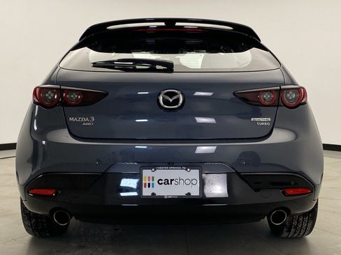 Used 2021 MAZDA MAZDA3 Hatchback w/Premium Plus Pkg image 4