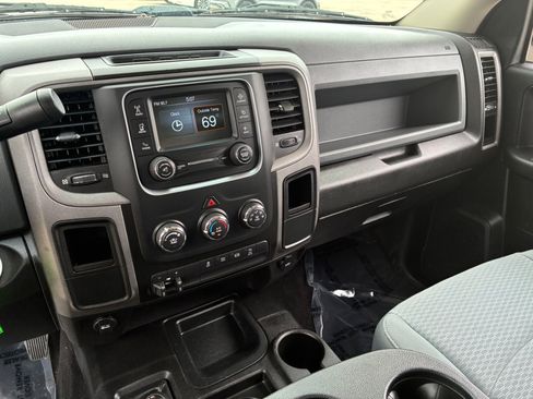 Used 2018 RAM 3500 Tradesman w/ Chrome Appearance Group image 17