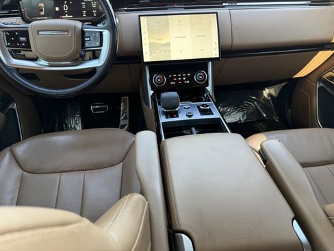 Used 2023 Land Rover Range Rover Long Wheelbase Autobiography image 15