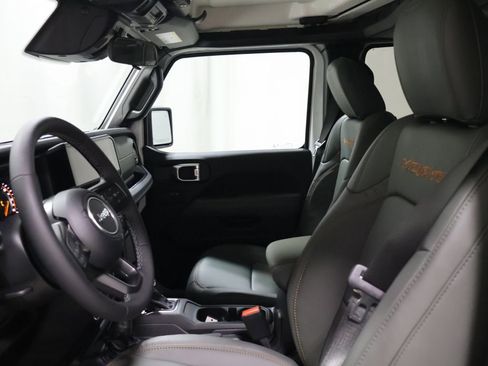 New 2026 Jeep Gladiator Mojave image 7