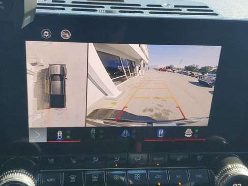 Used 2024 GMC Canyon AT4 w/ AT4 Premium Package image 15