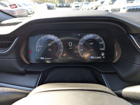 New 2025 Jeep Grand Cherokee Altitude AWD/4WD image 40