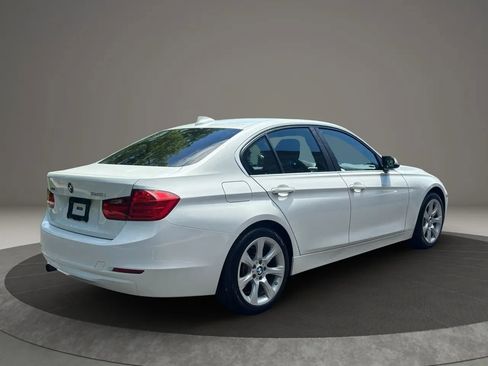 Used 2015 BMW 320i xDrive Sedan AWD/4WD image 5