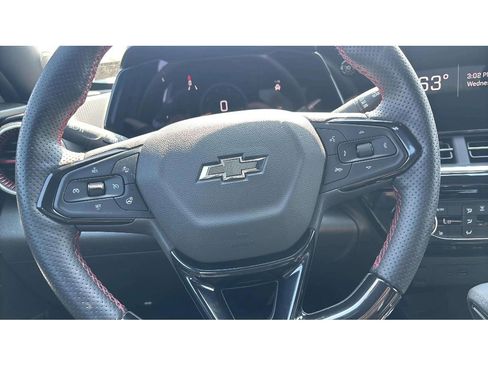 Used 2024 Chevrolet Trax RS w/ Driver Confidence Package image 14