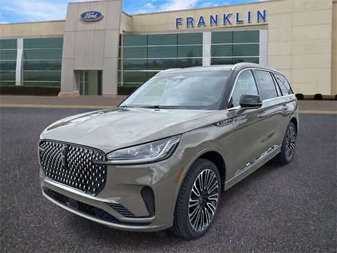 New 2025 Lincoln Aviator Black Label image 3