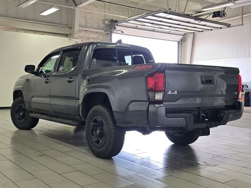 Used 2021 Toyota Tacoma SR AWD/4WD image 11