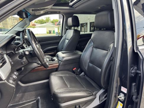 Used 2020 GMC Yukon XL SLT AWD/4WD image 17