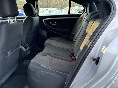 Used 2018 Ford Taurus SEL image 15