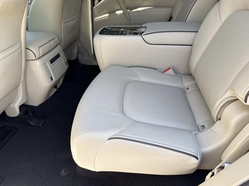 Used 2022 INFINITI QX80 Luxe w/ Cargo Package RWD image 17