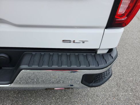 Certified 2025 GMC Sierra 1500 SLT w/ SLT Premium Package AWD/4WD image 5