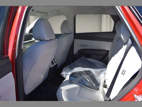 New 2026 Hyundai Tucson SEL FWD image 11
