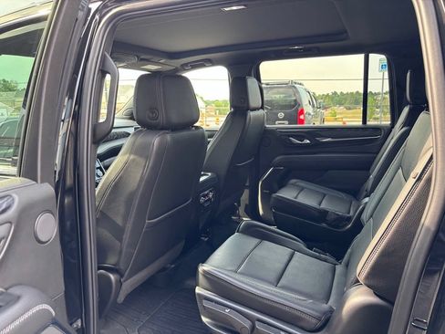 Used 2023 GMC Yukon XL Denali w/ Max Trailering Package AWD/4WD image 8