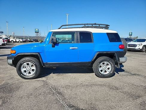 Used 2008 Toyota FJ Cruiser 4WD image 4