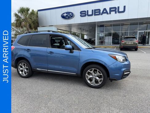 Used 2017 Subaru Forester 2.5i Touring AWD/4WD image 1
