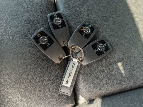 Used 2023 Mercedes-Benz Sprinter 3500 image 42