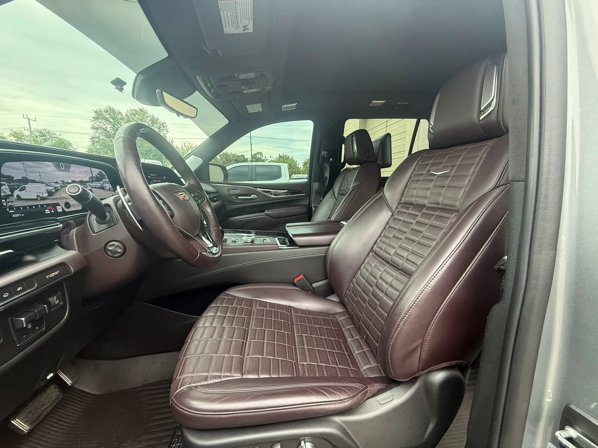 Used 2023 Cadillac Escalade V AWD/4WD image 20