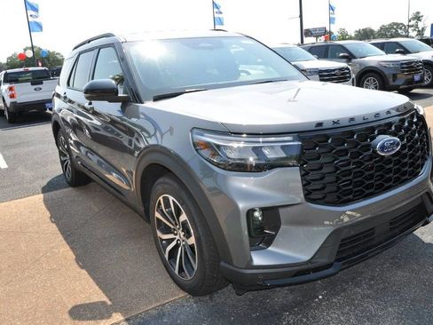 New 2025 Ford Explorer ST-Line w/ Premium Package image 7