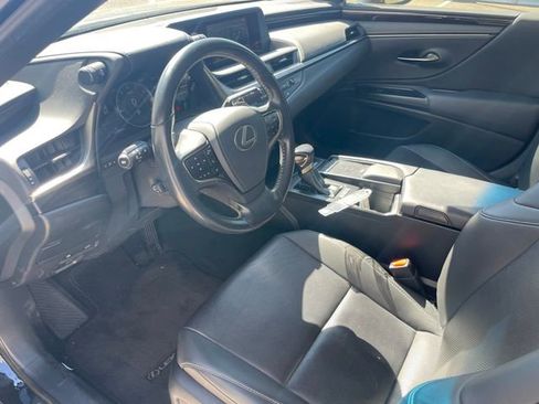 Used 2019 Lexus ES 350 w/ Premium Package FWD image 4
