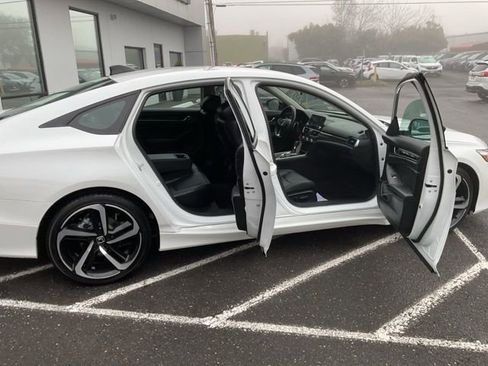 Used 2022 Honda Accord Sport Special Edition image 19