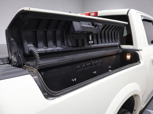 Used 2017 RAM 1500 Limited AWD/4WD image 2
