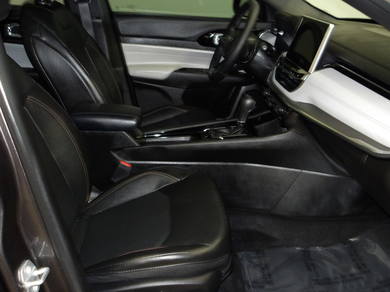 Used 2023 Jeep Compass Limited AWD/4WD image 14