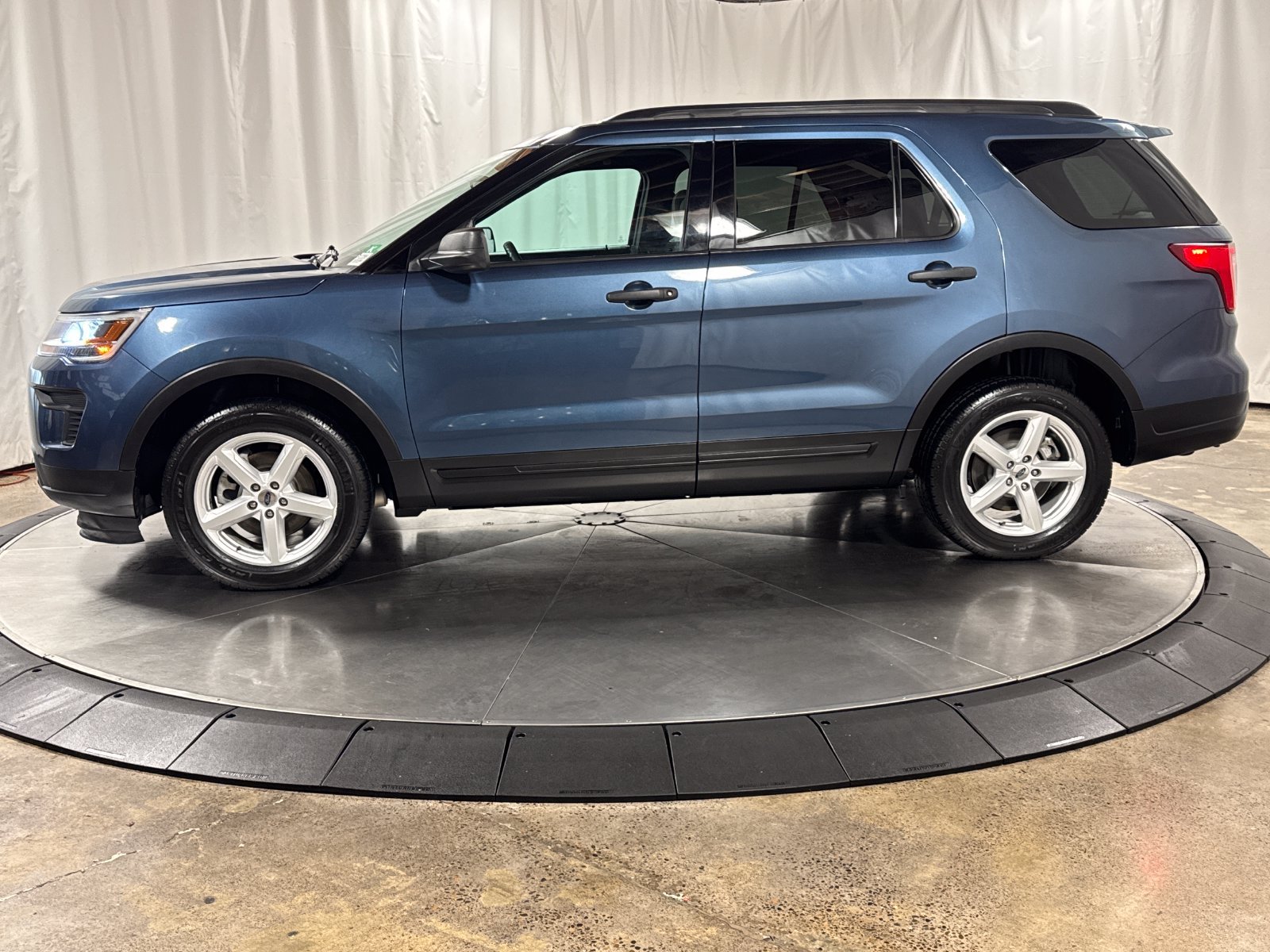 Used 2018 Ford Explorer 4WD image 8