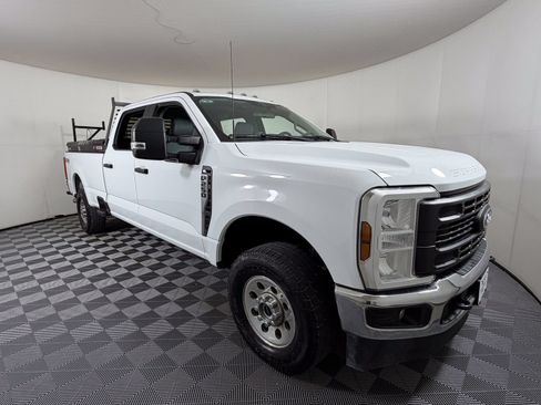 Used 2024 Ford F250 XL w/ FX4 Off-Road Package AWD/4WD image 1