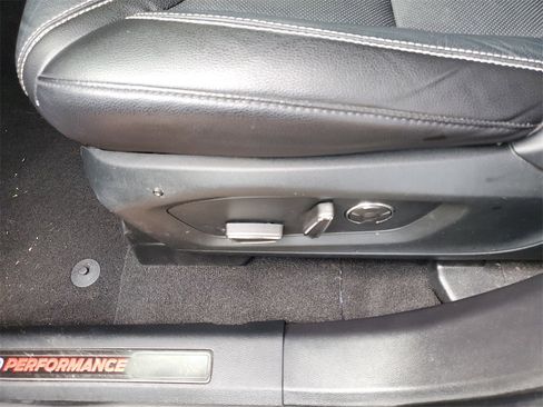 Used 2020 Ford Explorer ST w/ ST Street Pack image 23