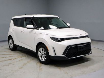 Used 2025 Kia Soul LX w/ LX Technology Package