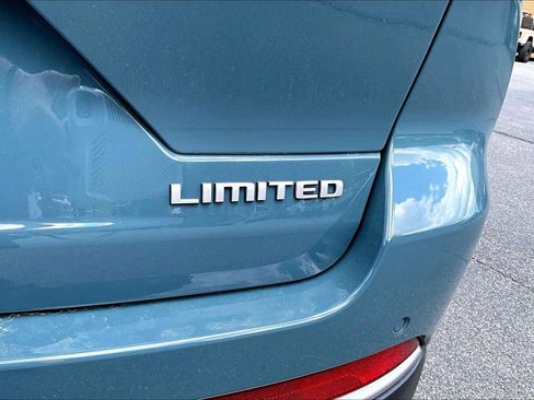 New 2026 Jeep Grand Cherokee Limited AWD/4WD image 12