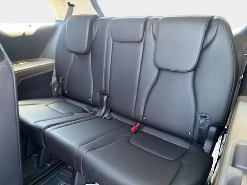 New 2026 Kia Carnival EX FWD image 10