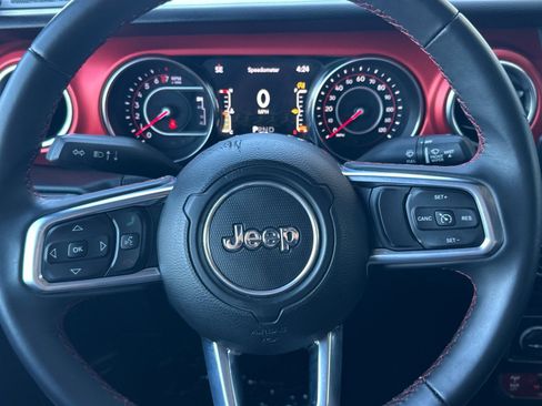 Used 2020 Jeep Gladiator Rubicon w/ Trailer Tow Package AWD/4WD image 21