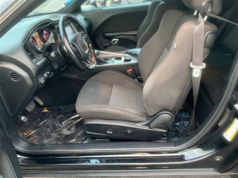 Used 2020 Dodge Challenger R/T image 23