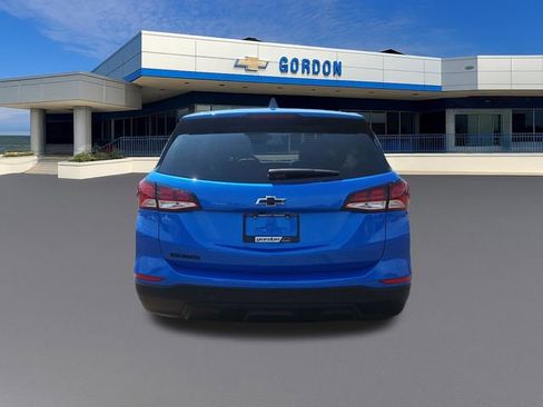 Used 2024 Chevrolet Equinox LS w/ LS Convenience Package FWD image 4