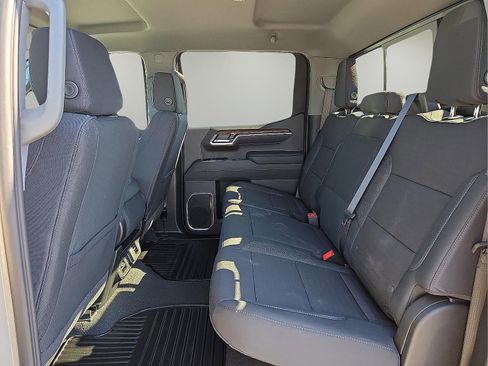 New 2026 GMC Sierra 1500 SLE w/ Preferred Package image 10