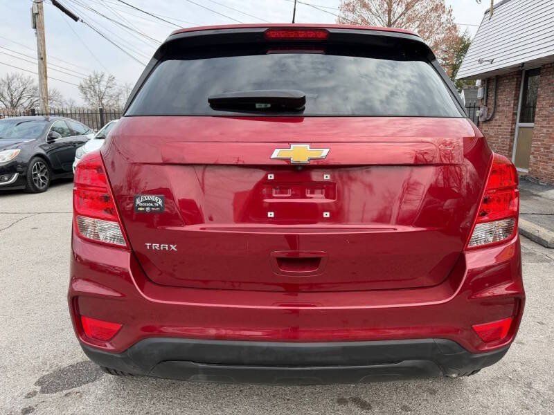 Used 2021 Chevrolet Trax LS FWD image 8
