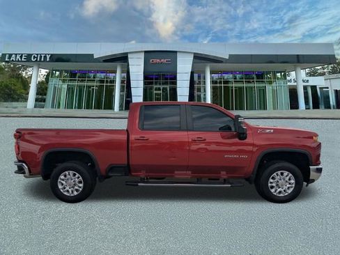Used 2024 Chevrolet Silverado 2500 LT w/ All Star Edition AWD/4WD image 2