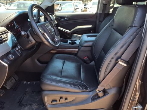 Used 2016 GMC Yukon XL SLT w/ HD Trailering Package RWD image 17
