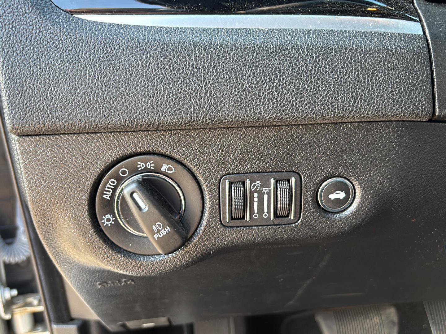 Used 2023 Chrysler 300 S RWD image 33